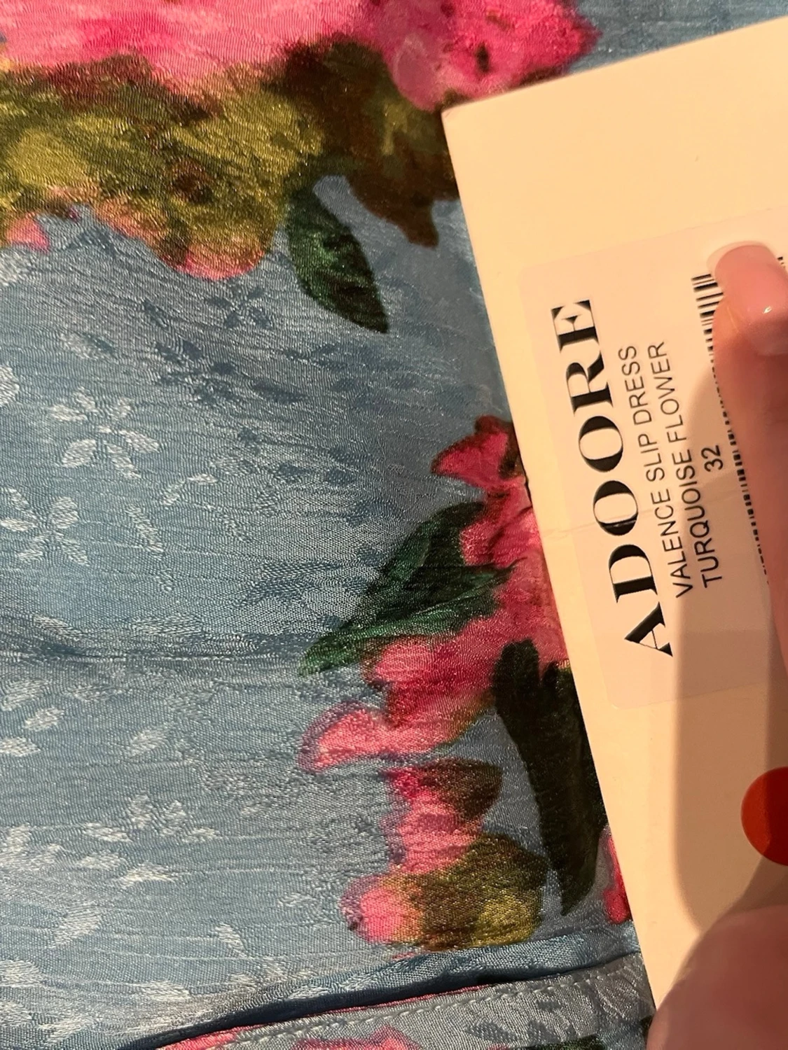 Blommig blå långklänning med snörning från Adoore - 2