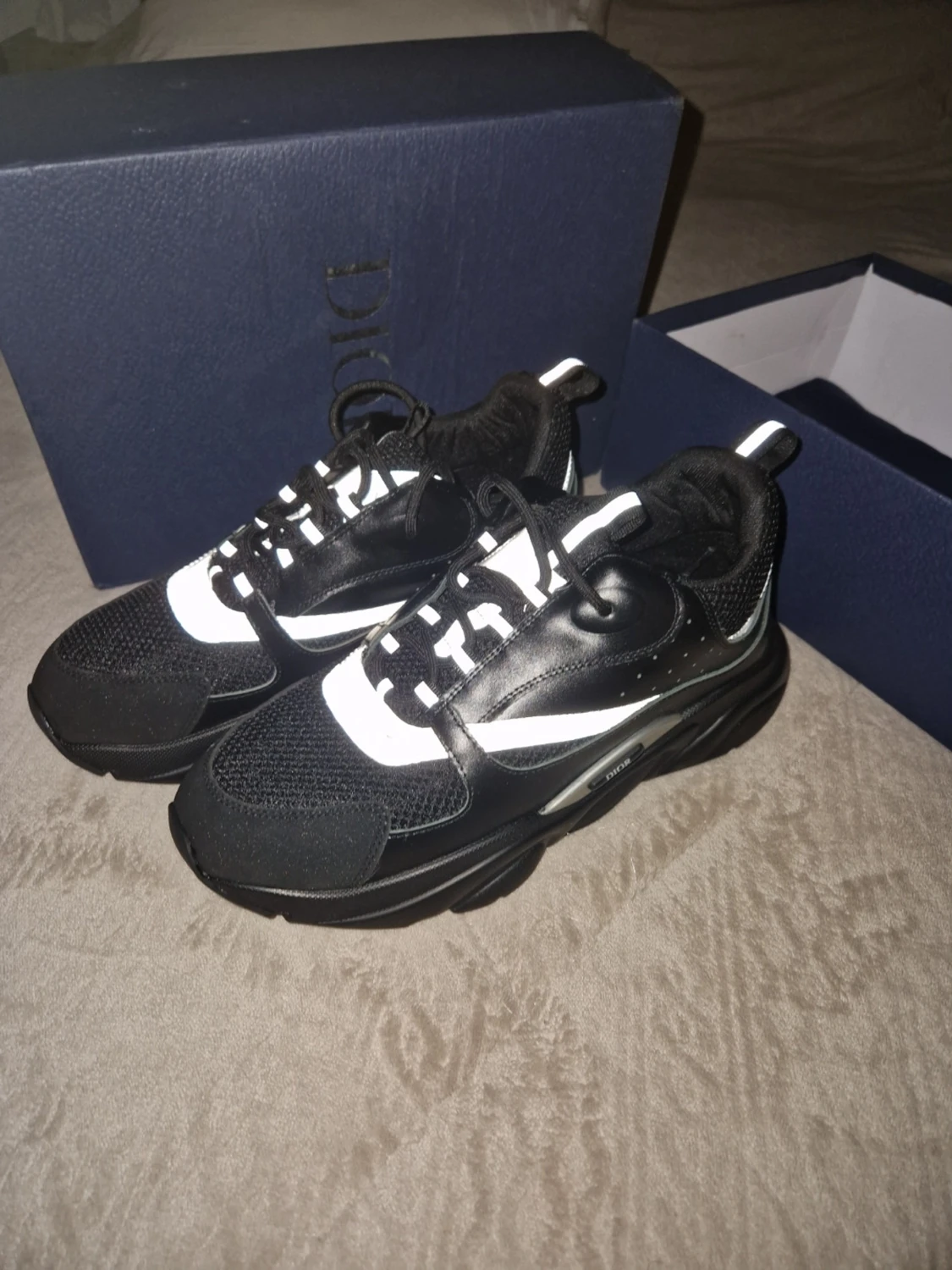 Svarta Dior sneakers med vita detaljer - 1