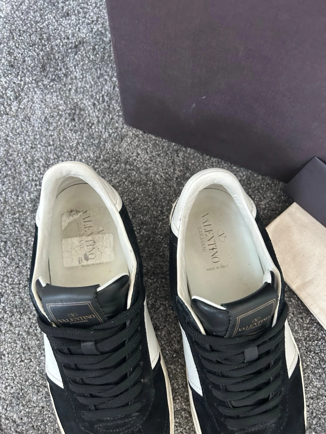 Svarta Valentino Flycrews  - 4