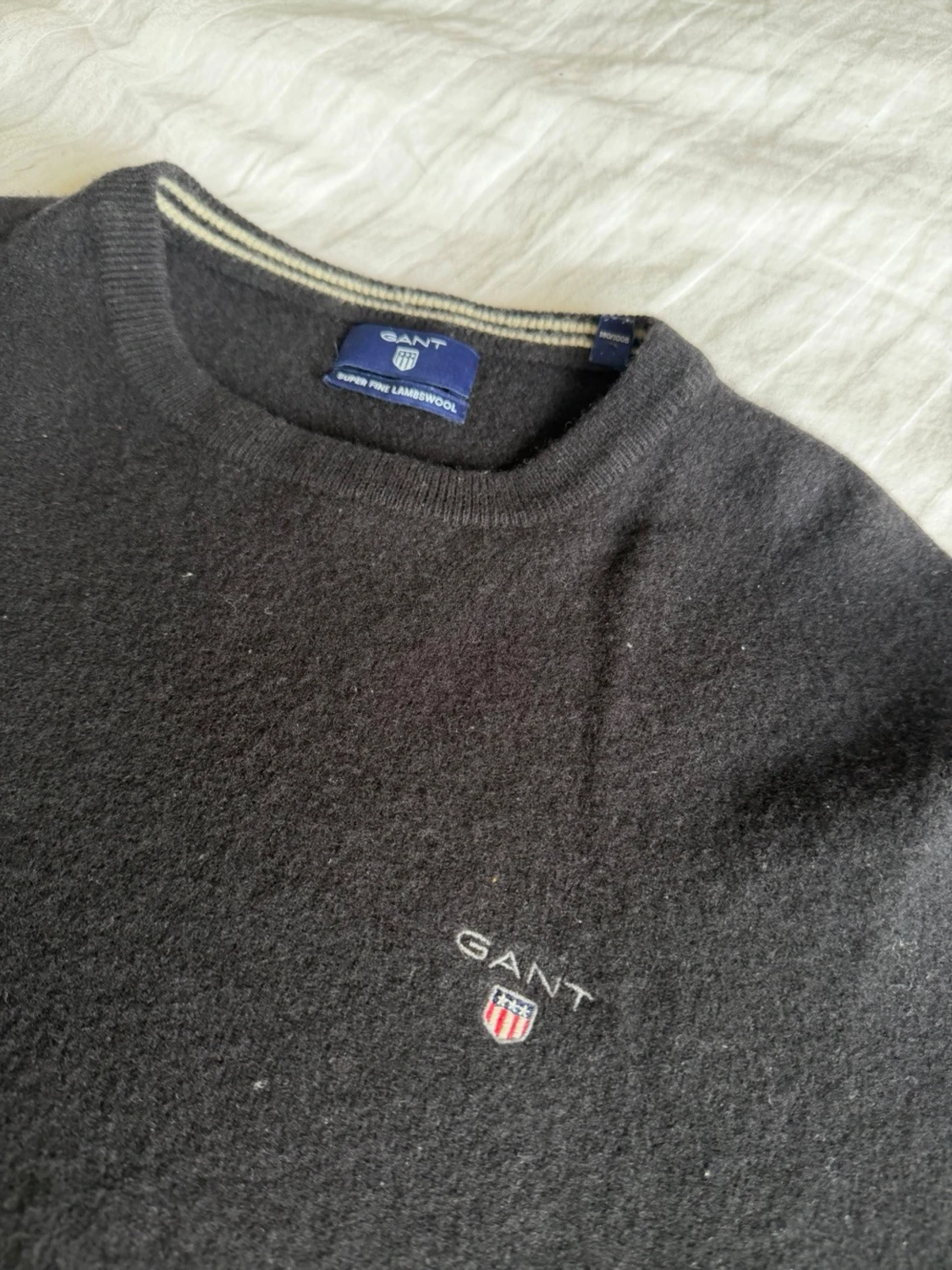 Svart stickad tröja från Gant - 1