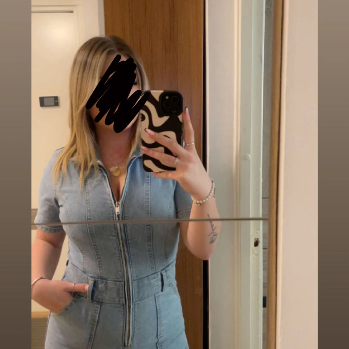 Ljusblå jeans jumpsuit med dragkedja - 2