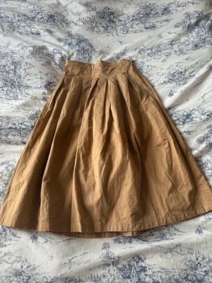 midikjol - köpt i japan, har fickor:)