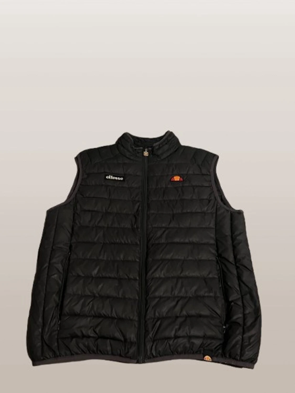 Svart dunväst från Ellesse