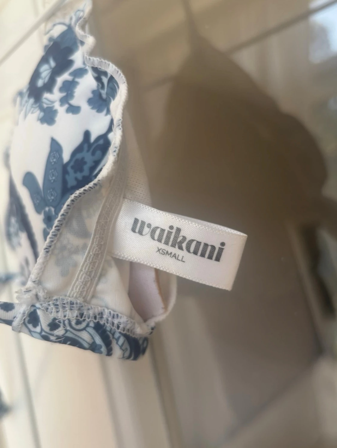 Blåvit blommig trekantsbikini - 2