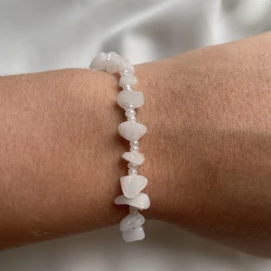 Armband  - Pärlarmband för 10kr+13kr frakt 