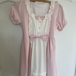 Söt klänning - Söt klänning utan märke