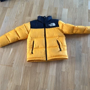 The North face jacka - Gott skick,lite smuts strlk 152