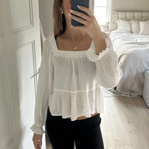 Vit blus  - Vit blus från ASOS 