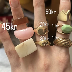 Ringar  - Kontakta mig om du vill köpa 😊 400 för allt