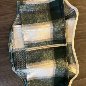 Korsett topp - Korsett topp, aldrig använd. Köparen står för frakt.