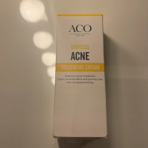 Aco acne treatment cream  - Säljer acne treatment cream från aco, helt oanvänd och oöppnad❤️
