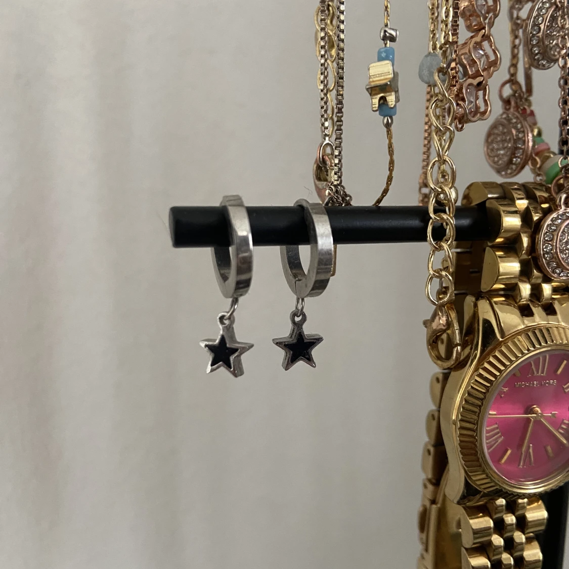 Örhängen med stjärnor