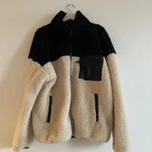 Teddyjacka - Teddyjacka