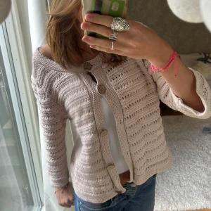 Stickad kofta  - Stickad kofta 😍