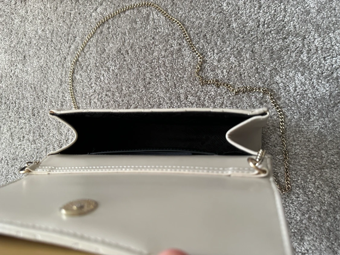 Love Moschino väska - 90