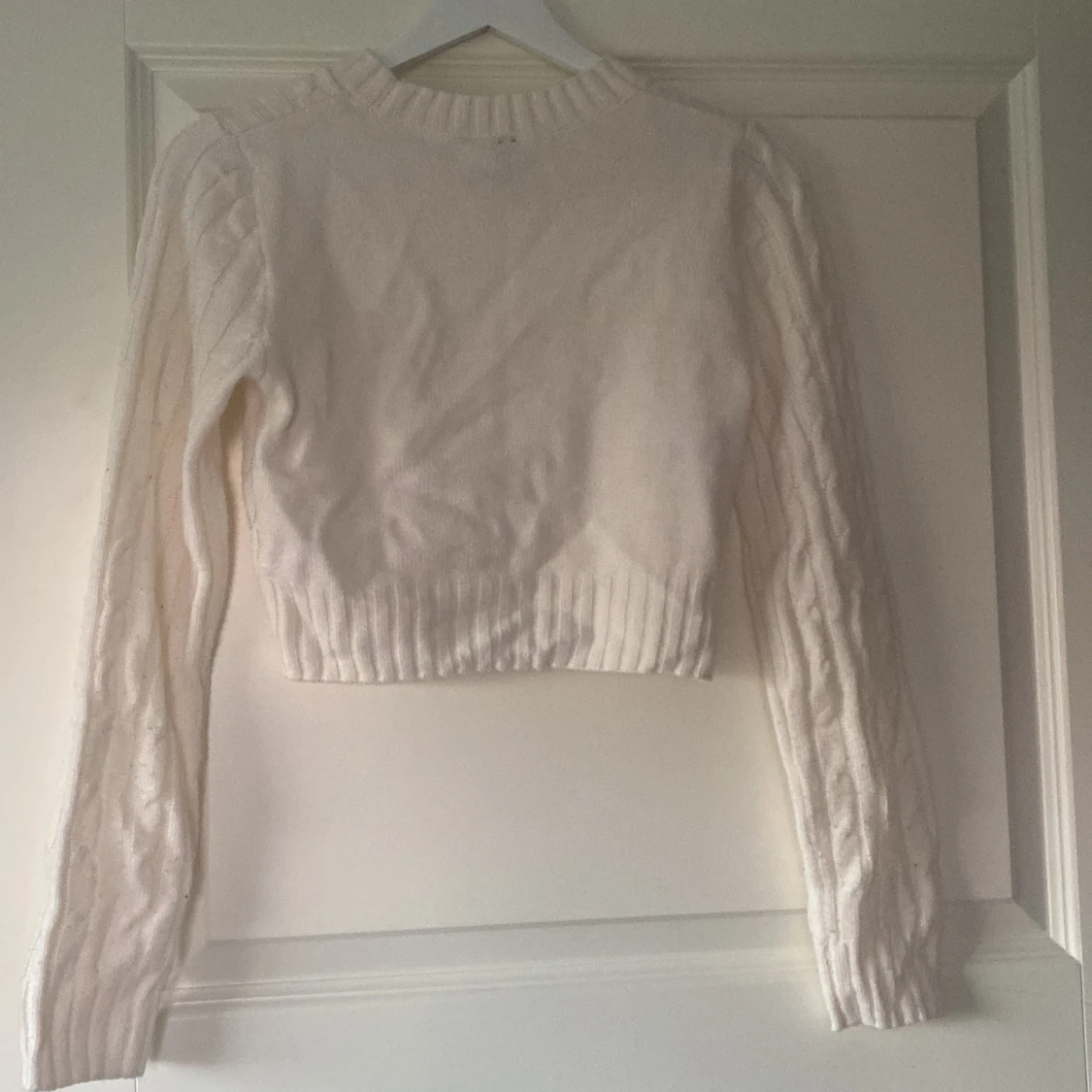 stickad cropped långärmad - 90