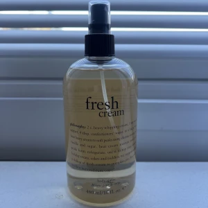 Philosophy body mist - Doftar vanilj och sött, 480ml