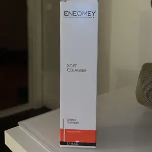 Säljer denna Eneomey soft cleanser då jag råkat köpt dubbelt av den! nypris 400!💗