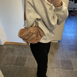 Rosa väska - Rosa Noella liknande väska ifrån Gina tricot🤍