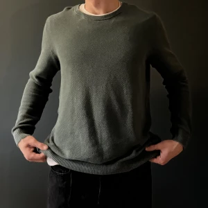 Tröja - Tröja från Dressman, använd fåtal gånger, inga defekter 