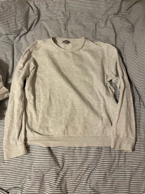 Collegetröja - Vanlig basic collegetröja ❤️‍🔥