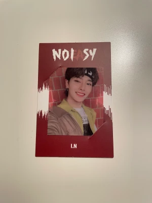 stray kids I.N jewel pob frame  - stray kids I.N jeongins jewel frame pob. 40kr + frakt men det går även bra att erbjuda andra photocards att tradea för ^^ 