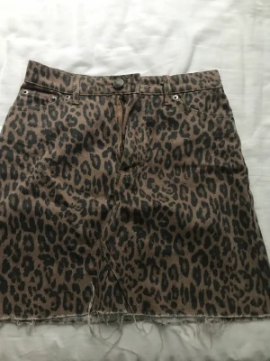 Jeanskjol  - Monki Jeanskjol 34 