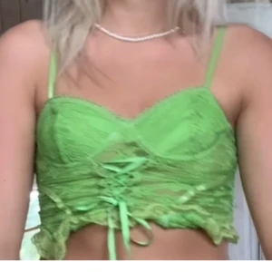 Söt bralette - Superfin grön bralette. Använd 1 gång.💞💞