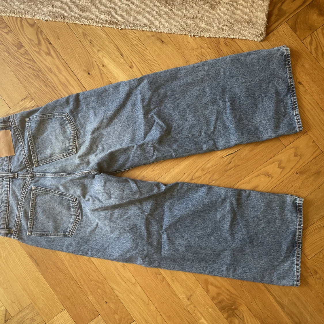 Zara högmidjade jeans  - 91