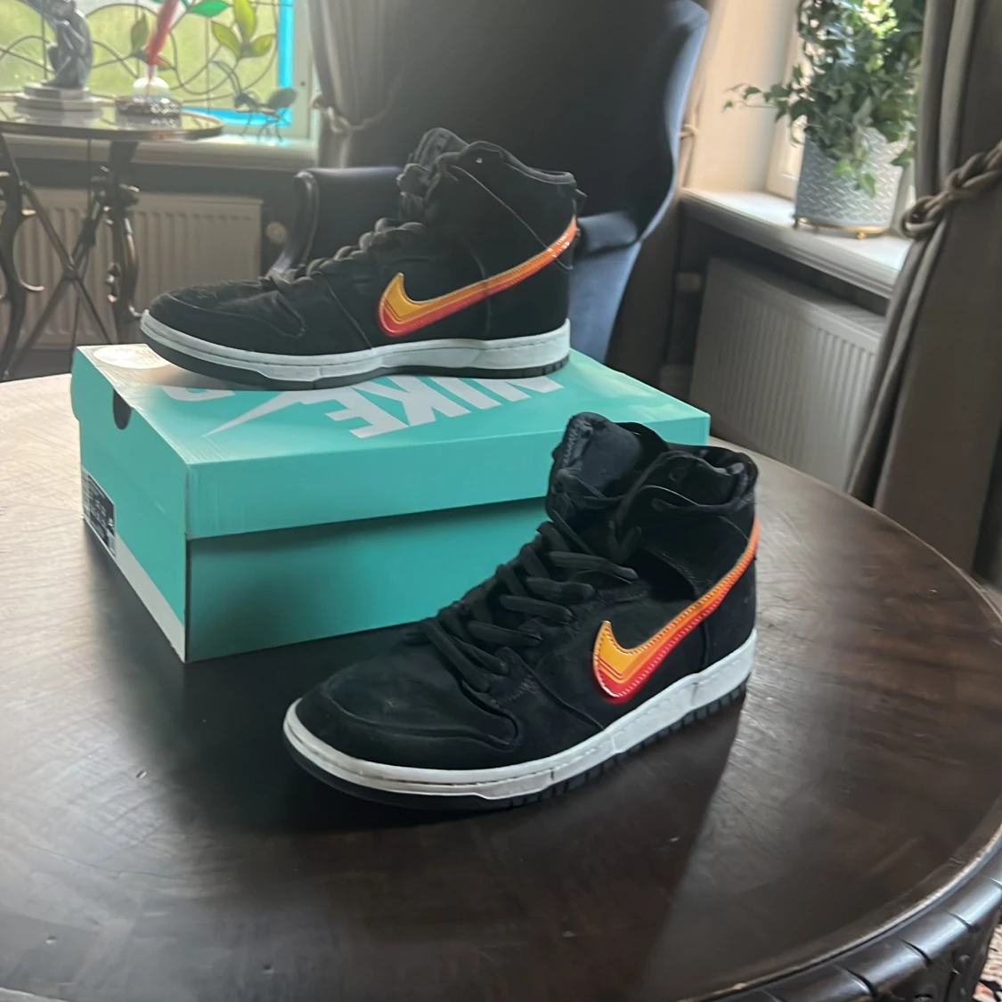 Sb dunks high pro universal gold - 90