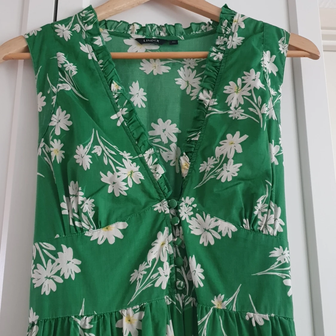 Blommig sommarklänning  - 90