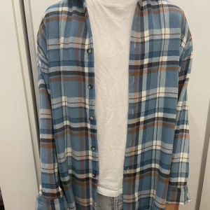 Flanellskjorta asos - Flanellskjorta från asos, mycket bra skick, storlek m