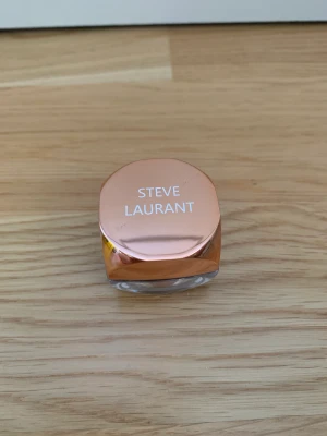 Ögonskugga - Ögonskugga i puderfrom, ny