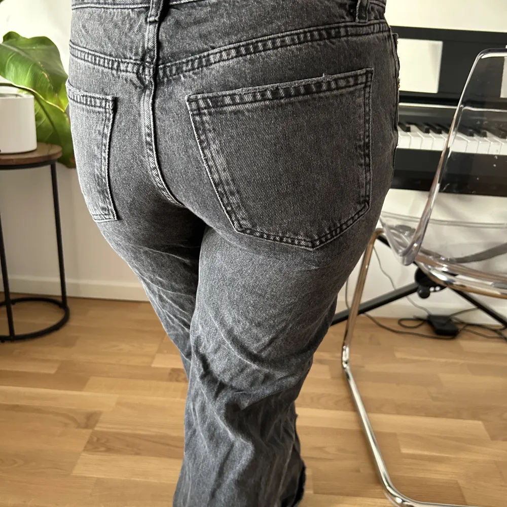 Jätte fina jeans från Gina som är inte till användning längre eftersom jag köpte en liknade. Vid snabb försäljning kan priset diskuteras, puss på er 💋. Jeans & Byxor.