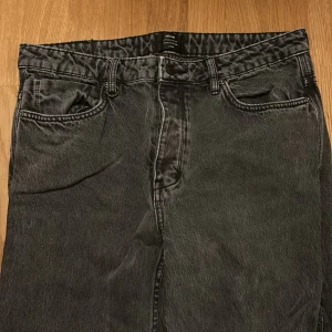 Neuw jeans  - Fina jeans från märket neuw. Storlek 32 x 32. Köpta i butik för 1400 men säljer för 500. Kond 9,5/10 