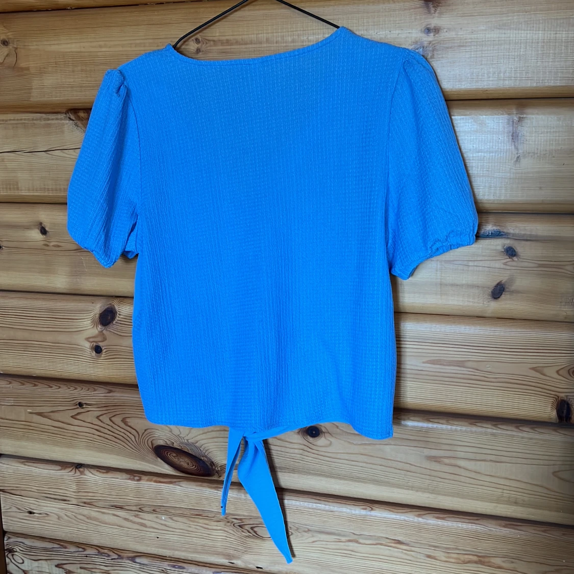 T-shirt med knyt - 90