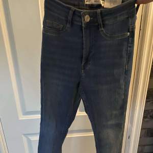 Molly petite jeans, storlek xs Aldrig använda 🤍