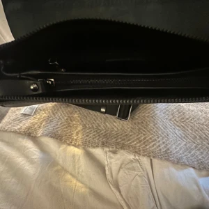 Mont Blanc Messenger Bag - Fin, oanvänd Mont Blanc Väska