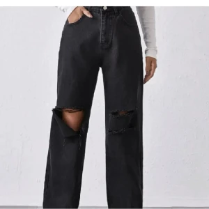 Jeans - Från shein köpte för 200kr Oanvänd 