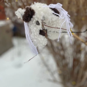 Säljer denna käpphäst  - Säljer den här hansydda käpphästen pågrund av att jag inte använder den 😊 pris kan diskuteras 