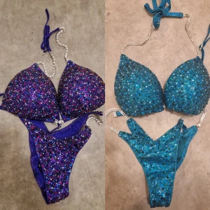 Tävlingsbikini - Säljer mina två tävlingsbikini, kan skicka fler bilder på den lila vid förfrågan.  Passar för npc bikinifitness/wellness. Den lila: 4000:- (BikinisByFreydis) Den turkosa: 2000:- (Blingbyj)