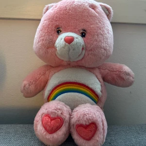 Carebears gosedjur  - Carebears gosedjur i super skick, inga defekter. Vanliga storleken. Säljer fler. Använd köp nu, garanterad snabb postning