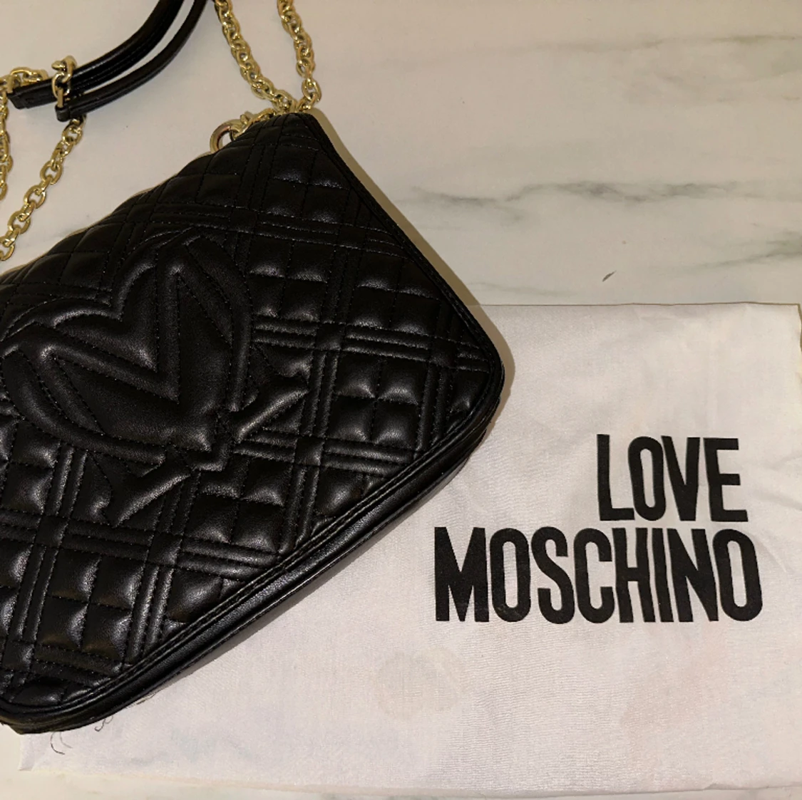 Moschino väska  - 91