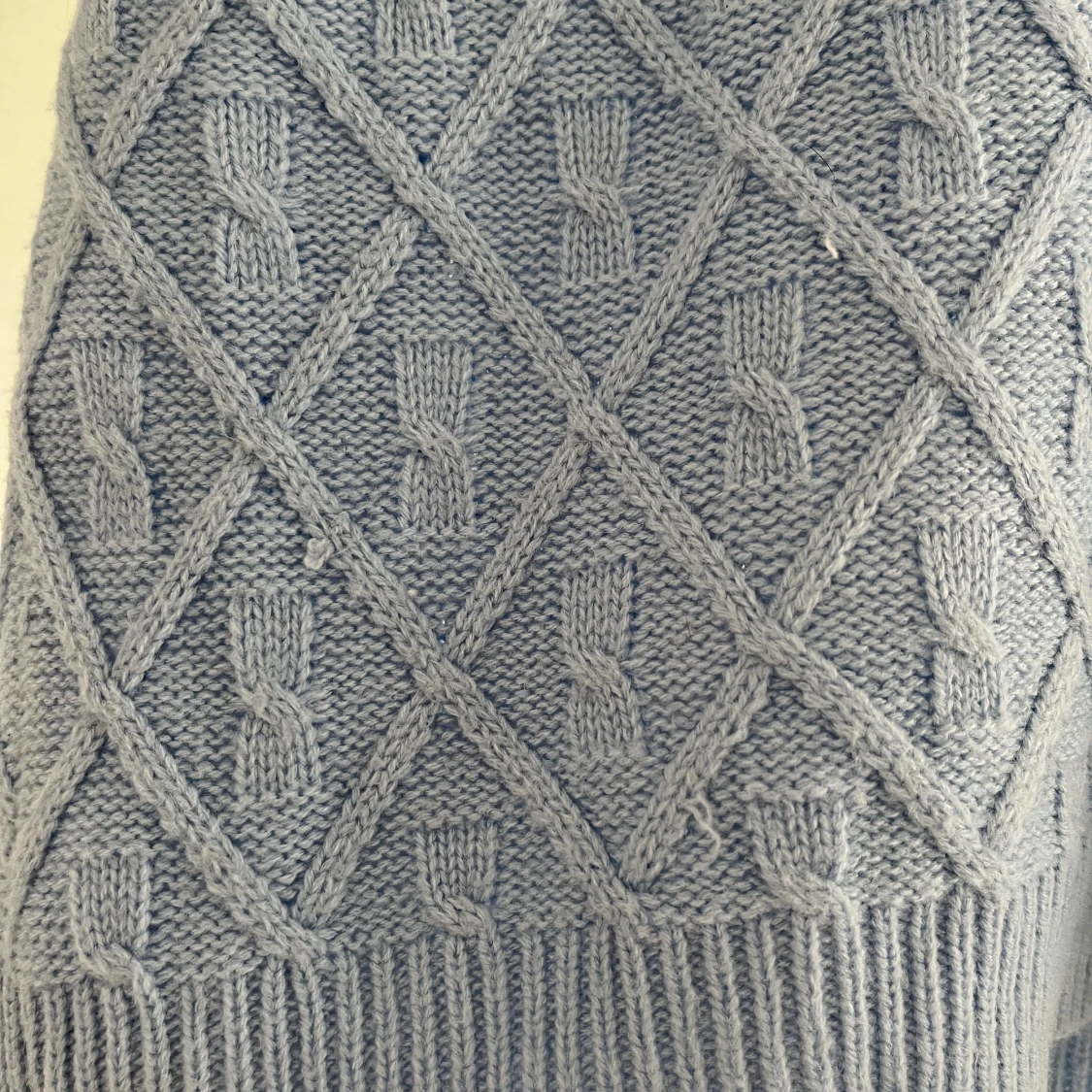 Blå stickad väst - 90