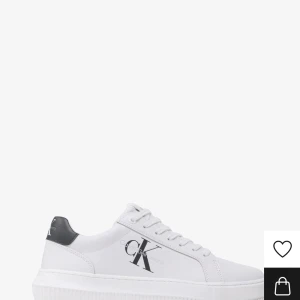 Calvin Klein skor - Calvin Klein Chunky Cupsole Laceup Sneaker.  Pris är lägsta pris, annars bud över.  Skorna är helt nya. 