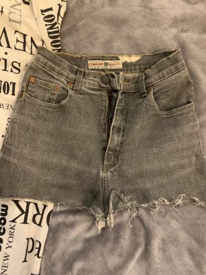 Shorts grå - Perfekt till sommaren!