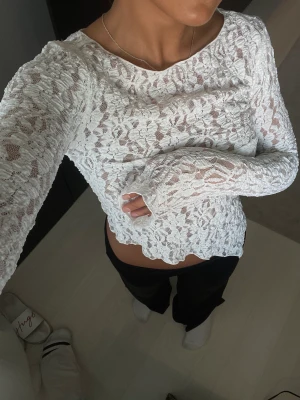 Lace top - Topp från Gina, aldrig använd med prislapp kvar storlek XS