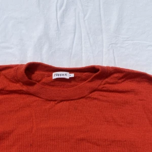 Tröja - En härlig tröja som är använd en gång ☀️ Pris går att diskutera vid snabb affär 💗