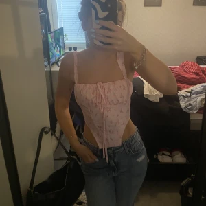 Rosa korsettopp - Använd 1 gång!