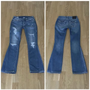 True religion jeans - Säljer mina jätte fina bootcut true religion jeans som tyvärr inte kommer till användning längre💘 